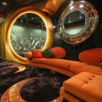 18.5 Unique Living Room Mirror Ideas to Brighten Your Home